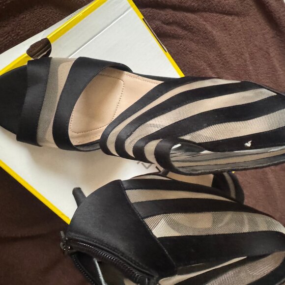 L. Miller Black/Mesh Heels that will make a statement when you enter the room! - Picture 2 of 7